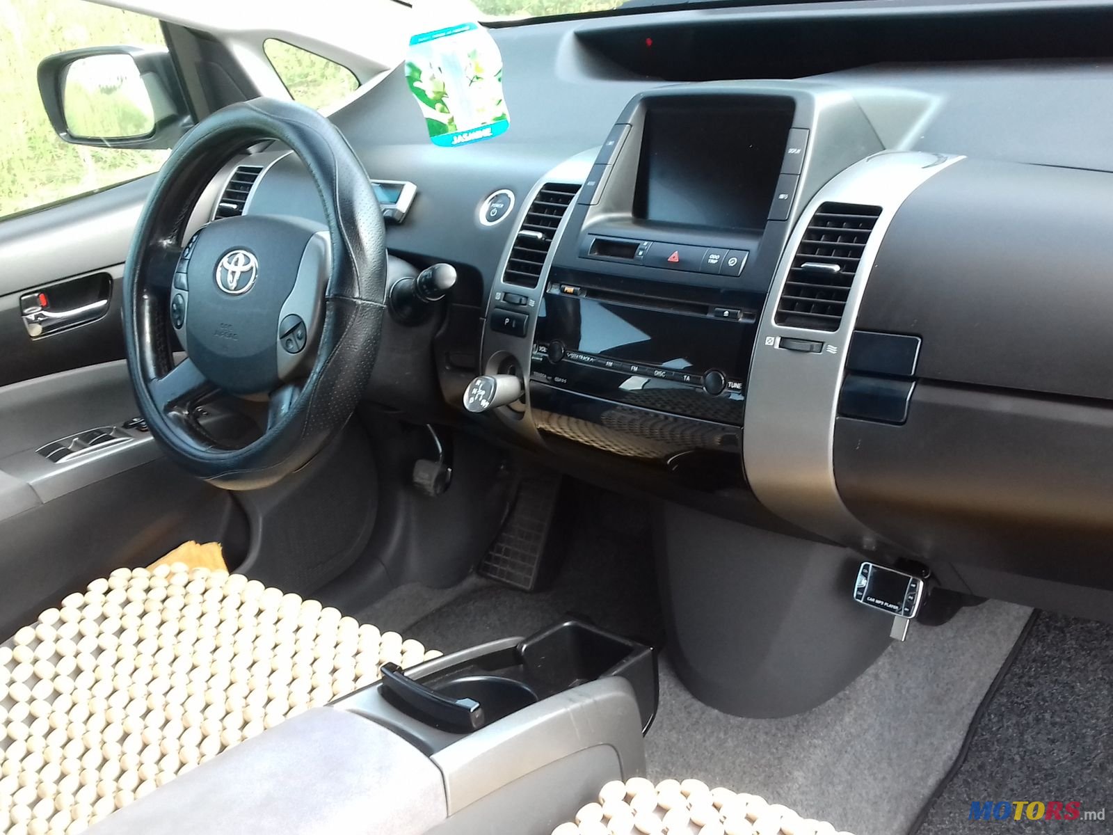 2005' Toyota Prius photo #6