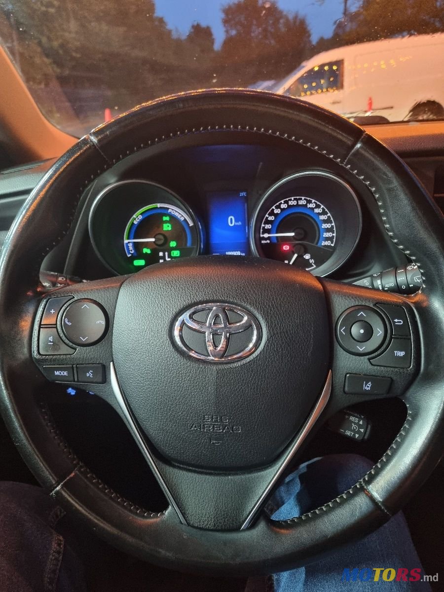 2016' Toyota Auris photo #6