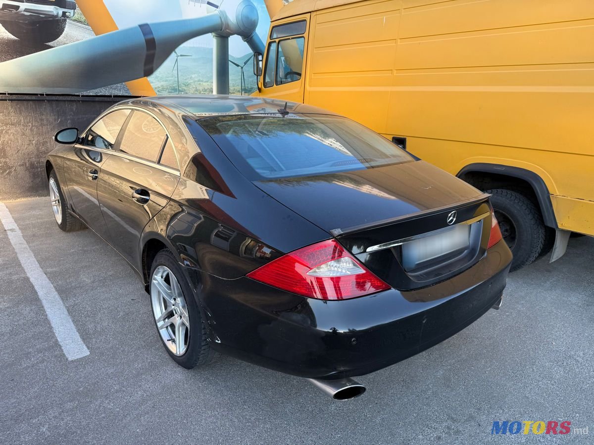 2005' Mercedes-Benz CLS-Class photo #2
