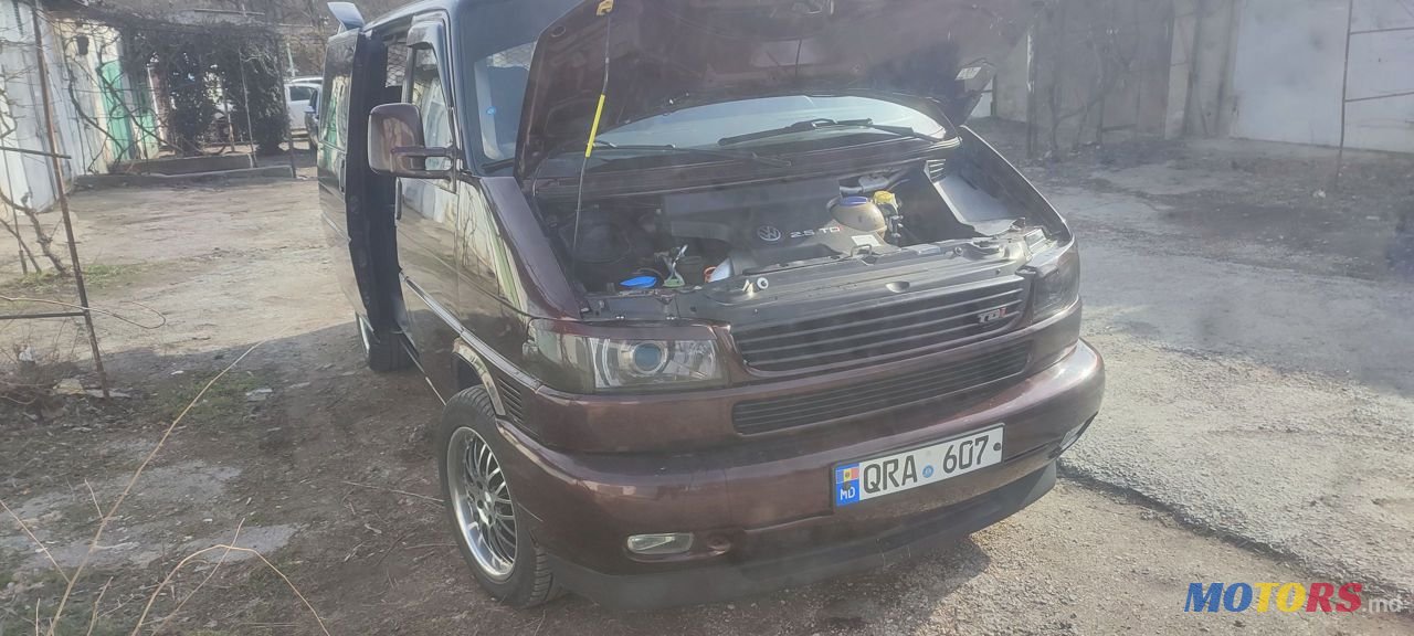 2000' Volkswagen Caravelle photo #3