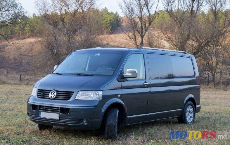 2008' Volkswagen Transporter photo #1