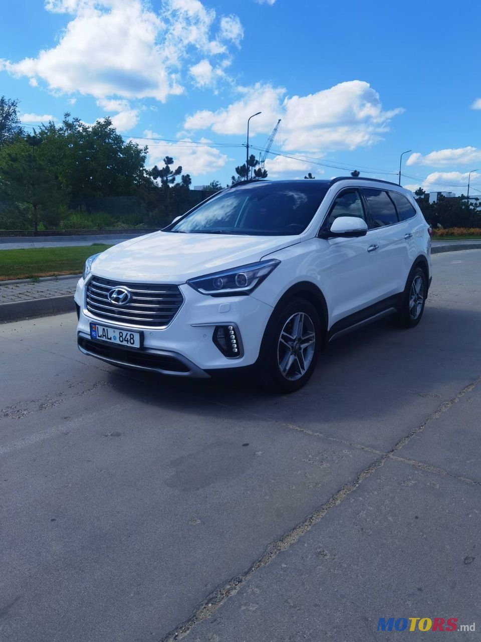 2018' Hyundai Santa Fe photo #2