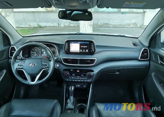 2020' Hyundai Tucson photo #6