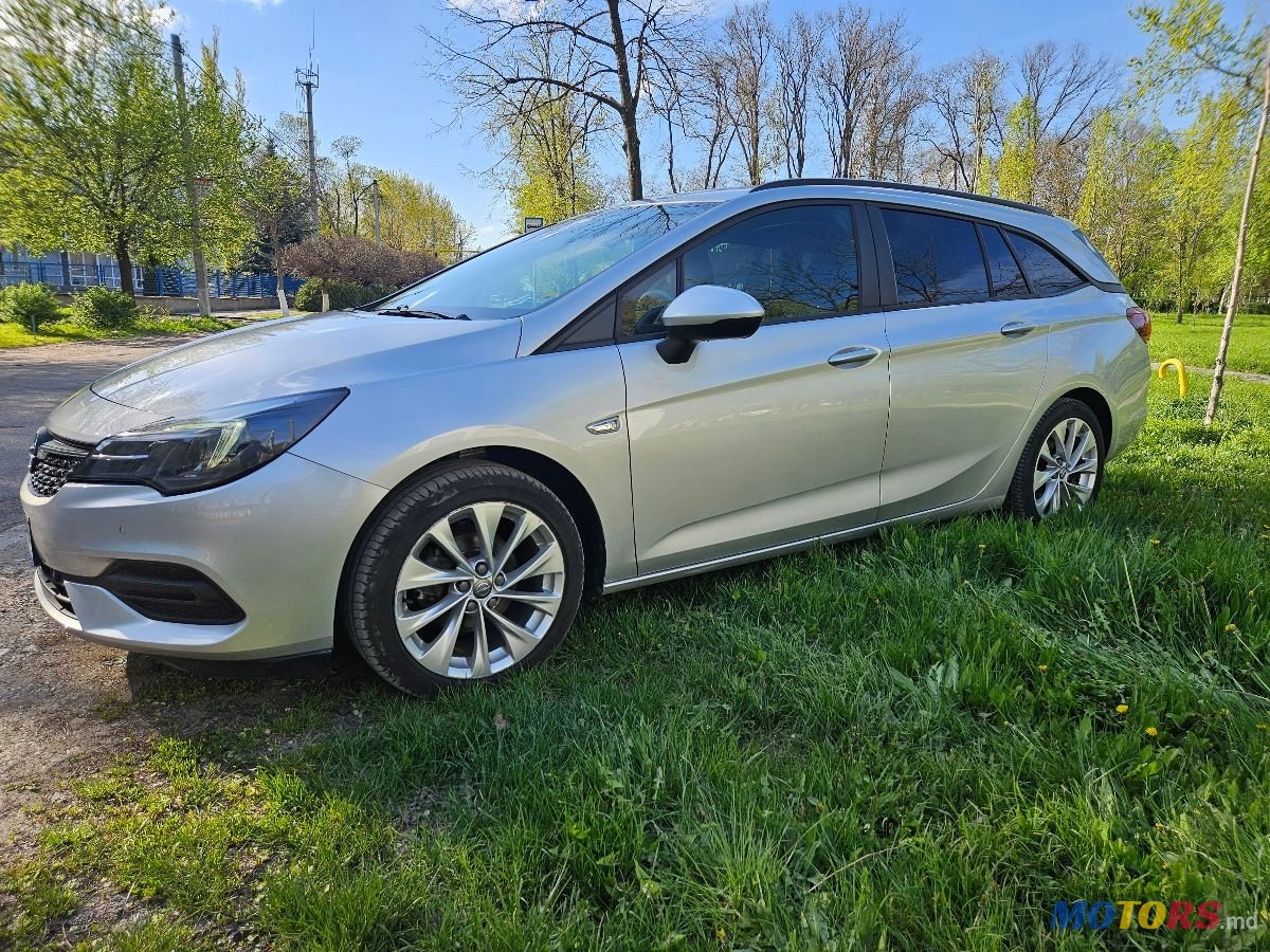 2021' Opel Astra photo #1