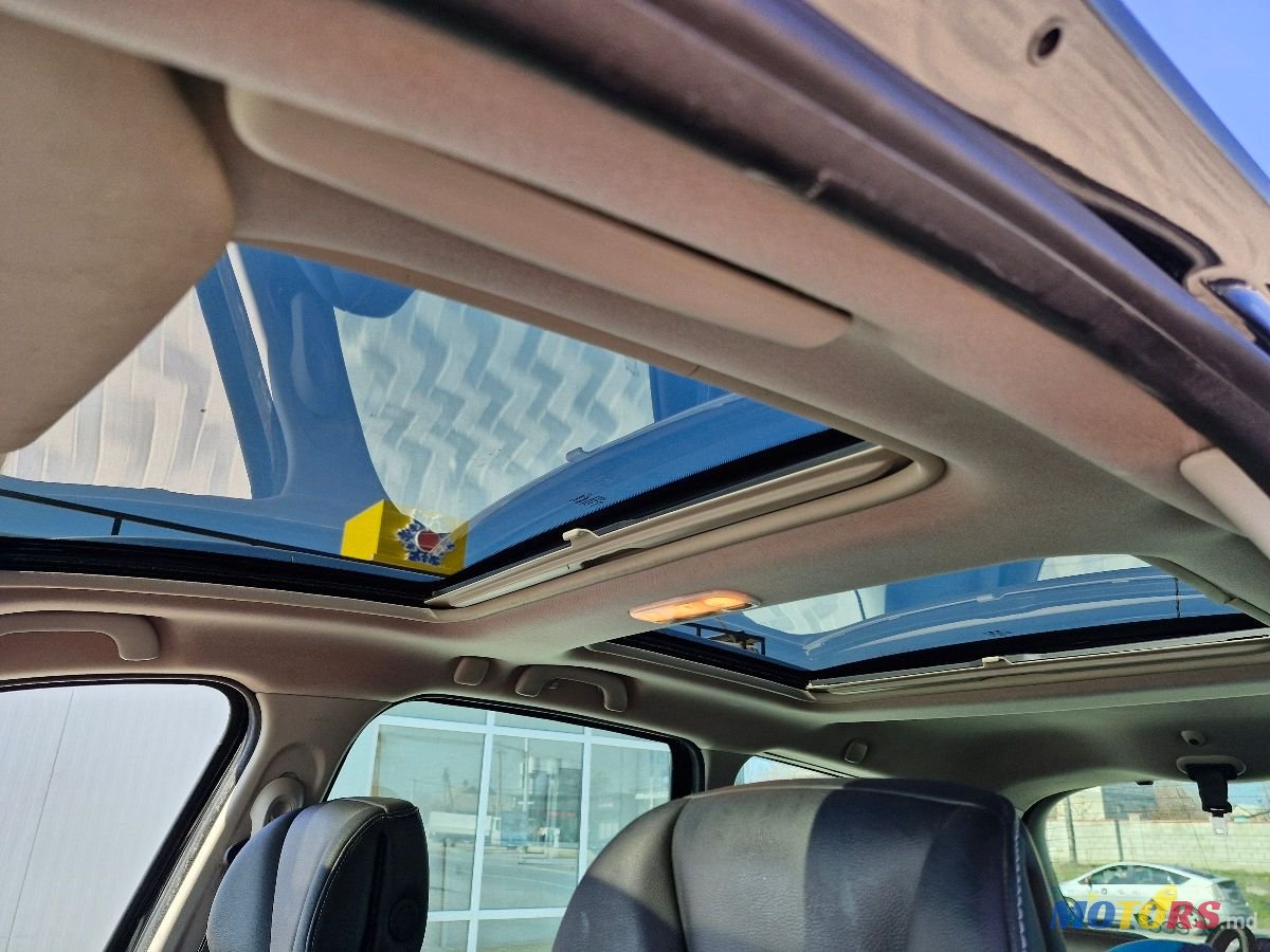 2012' Renault Grand Scenic photo #4