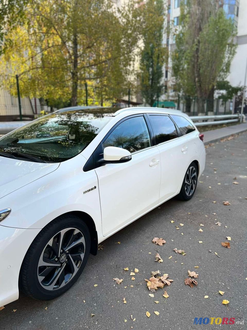 2015' Toyota Auris photo #6