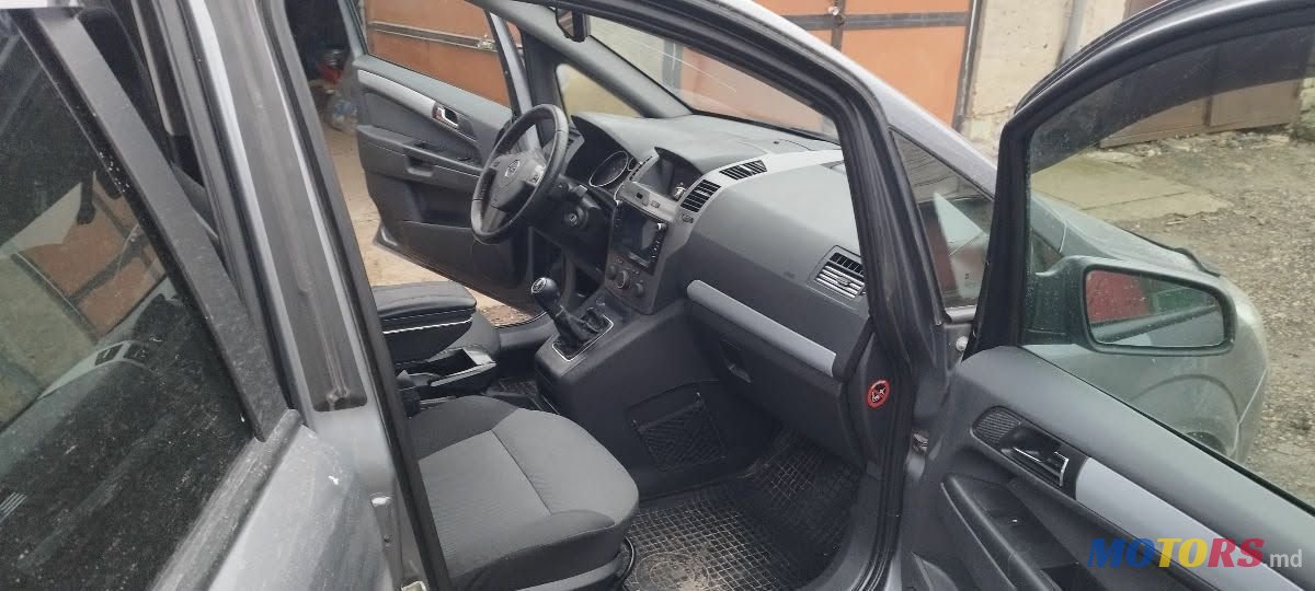 2005' Opel Zafira photo #6