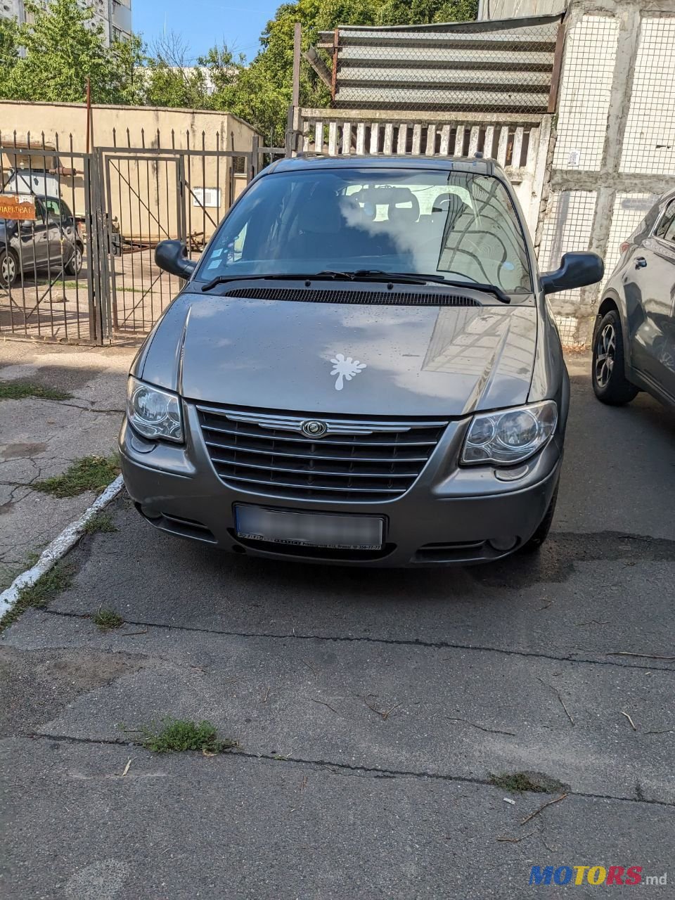 2008' Chrysler Voyager photo #3