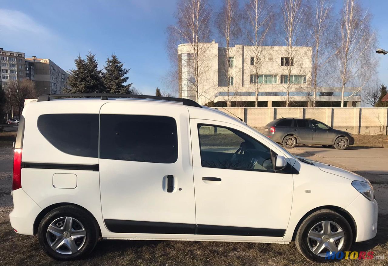 2013' Dacia Dokker photo #4