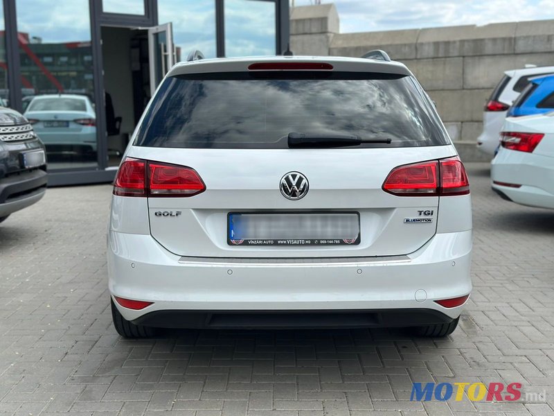 2016' Volkswagen Golf photo #5