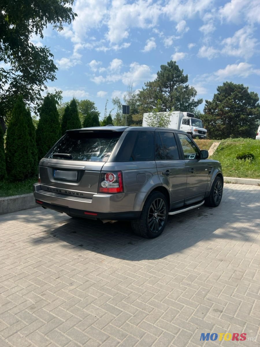 2010' Land Rover Range Rover Sport photo #3