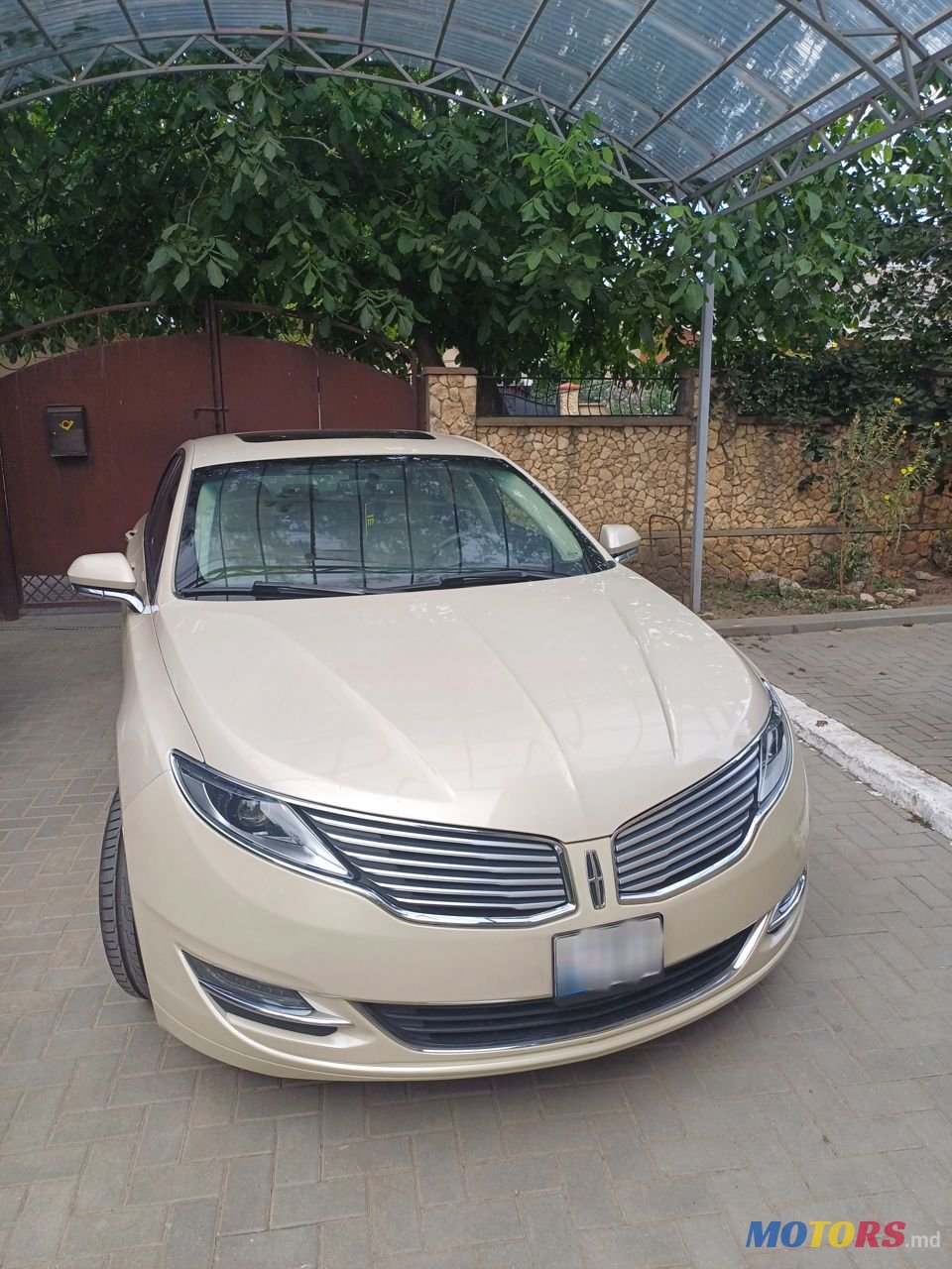 2014' Lincoln MKZ photo #1