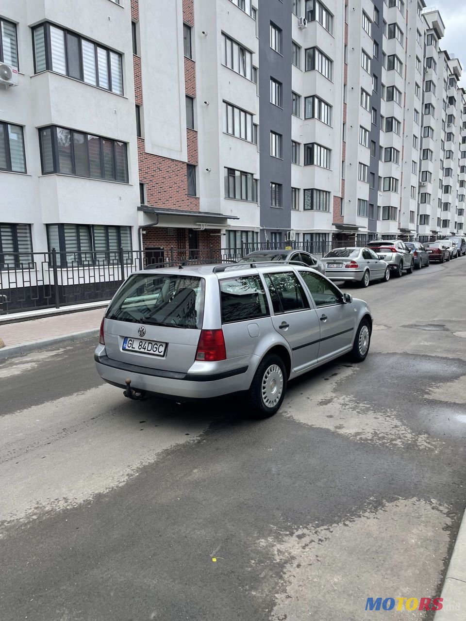 2004' Volkswagen Golf photo #5