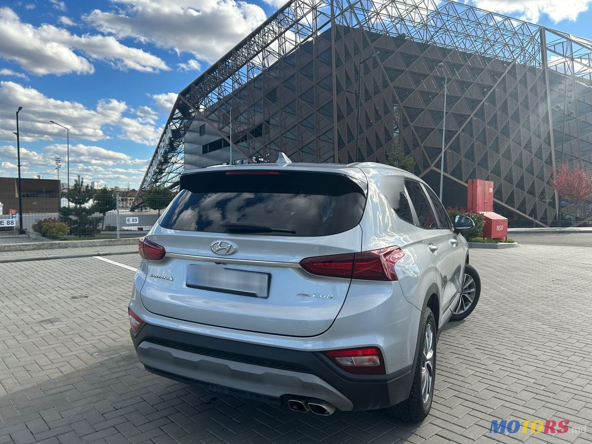 2018' Hyundai Santa Fe photo #4