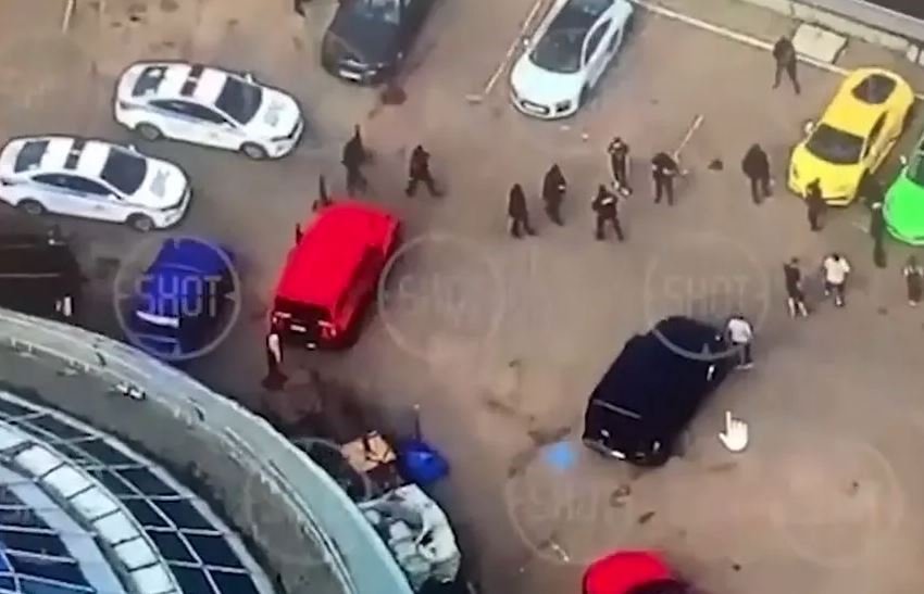 Cops Raid “Rich and Successful” Supercar Parade in Moscow, Arrest Shocked Owners