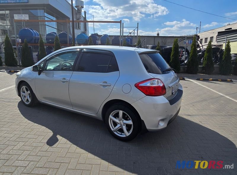 2010' Toyota Auris photo #5