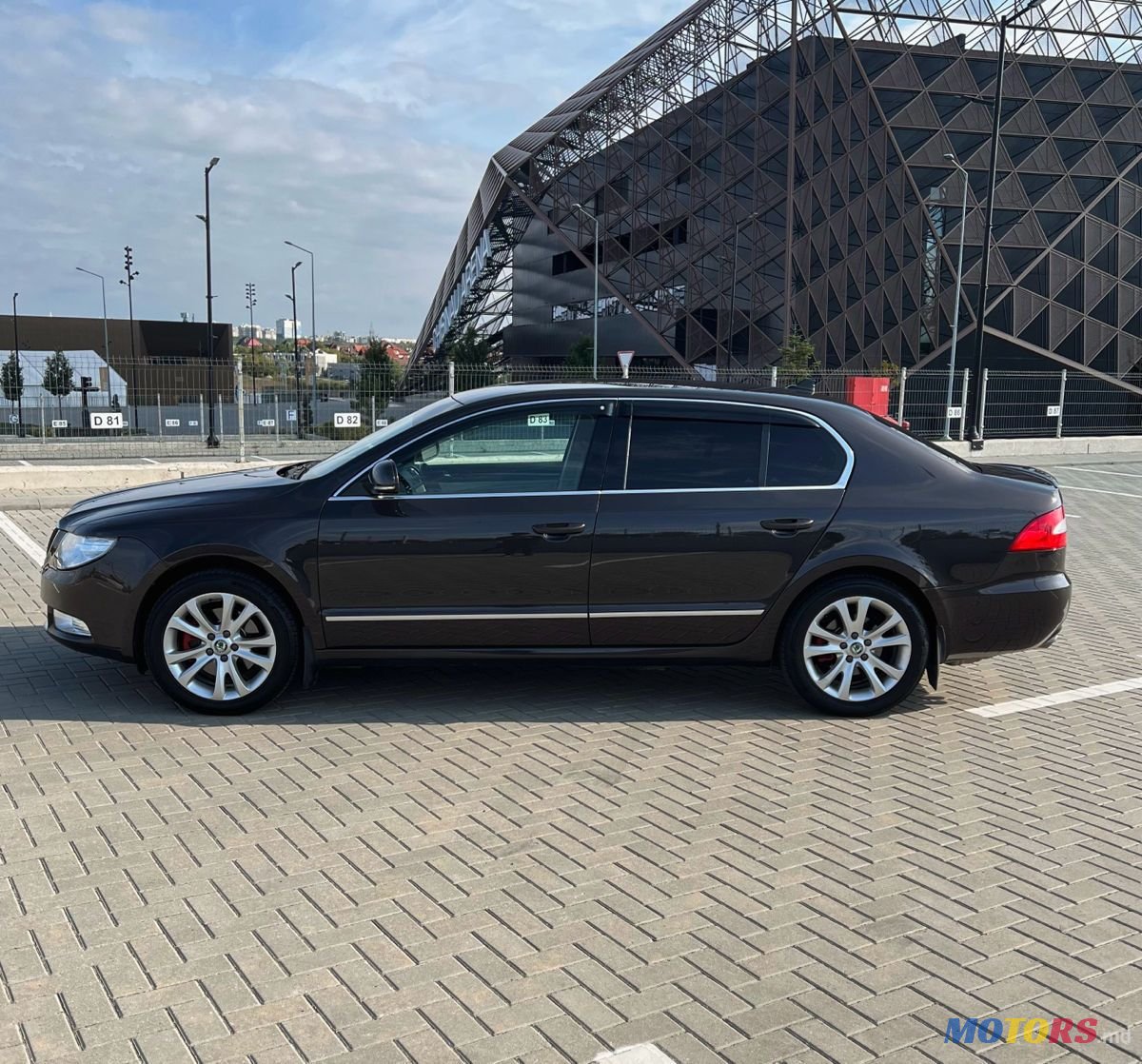 2009' Skoda Superb photo #5