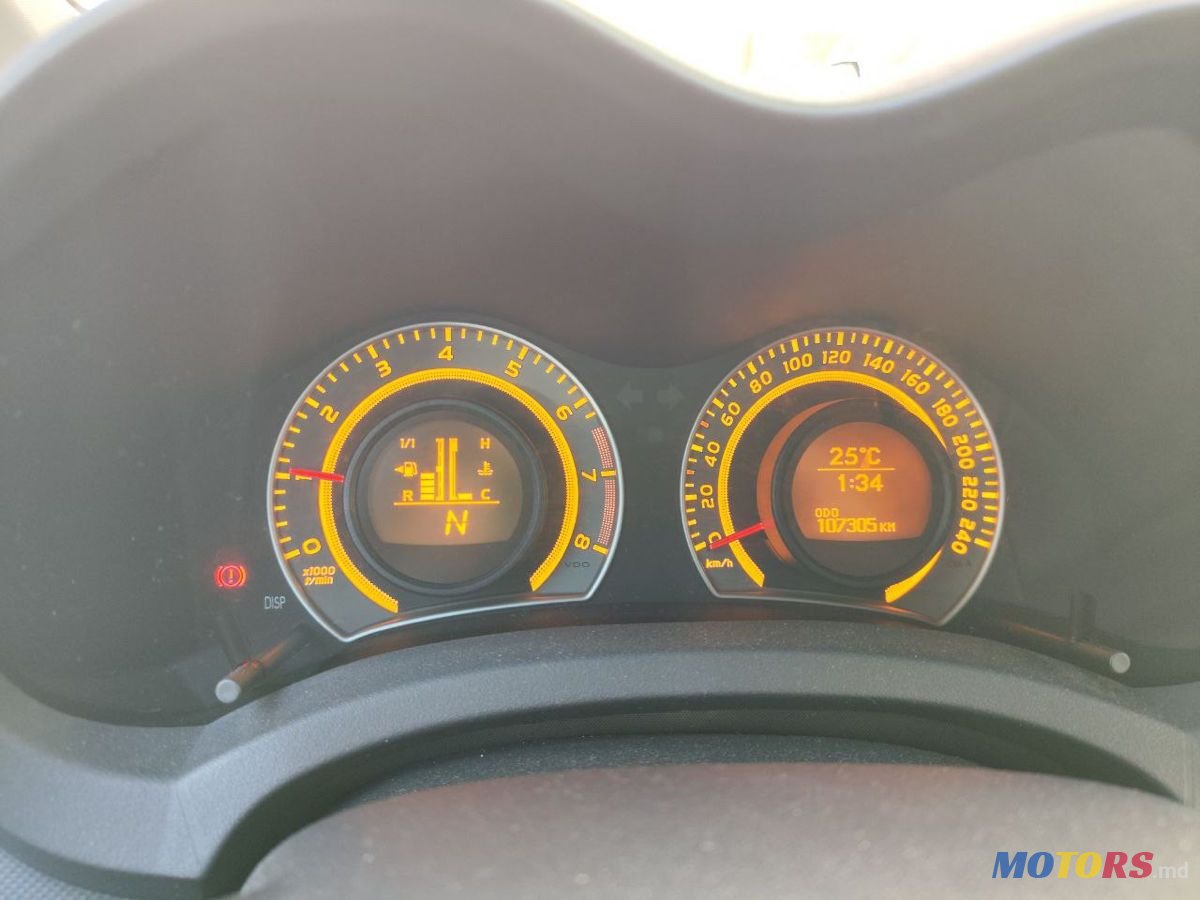 2008' Toyota Auris photo #1