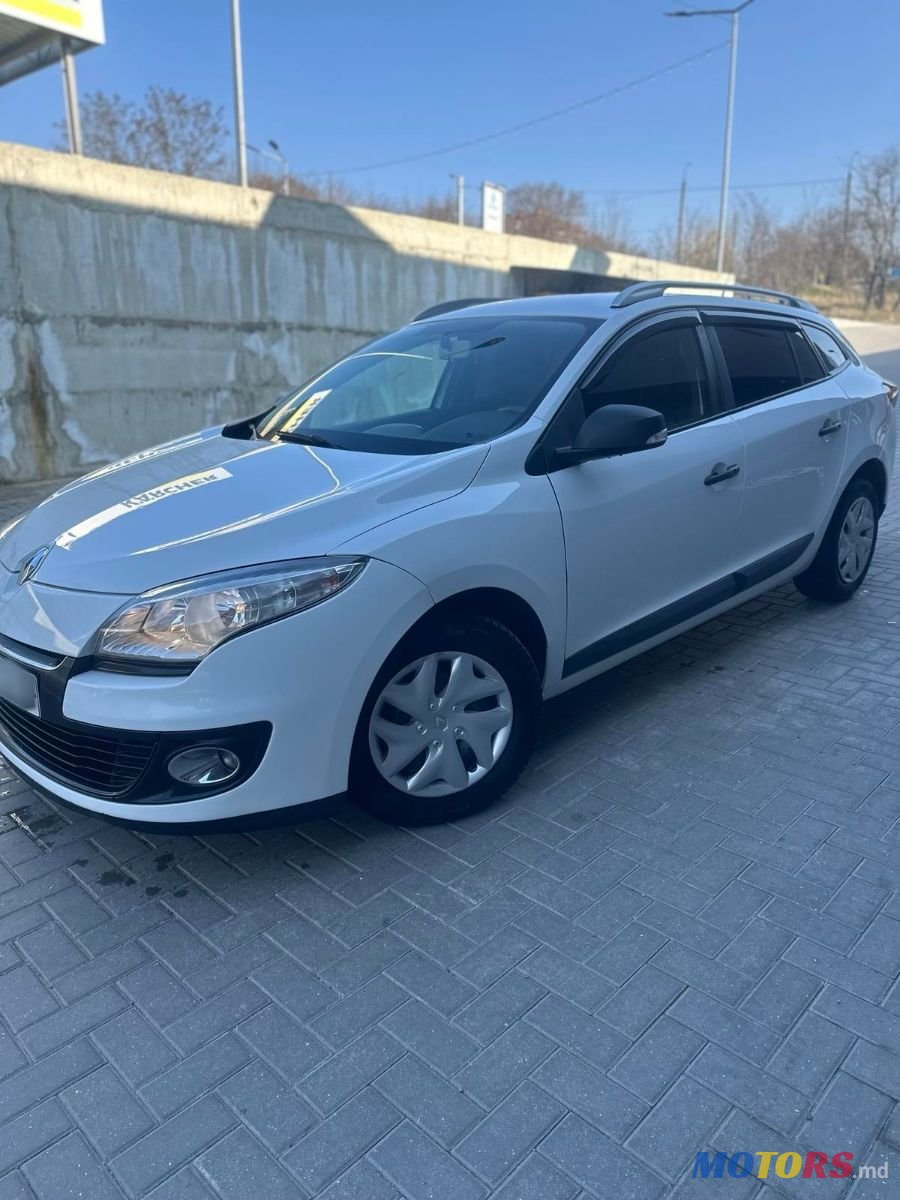 2012' Renault Megane photo #1