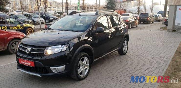 2013' Dacia Sandero photo #1