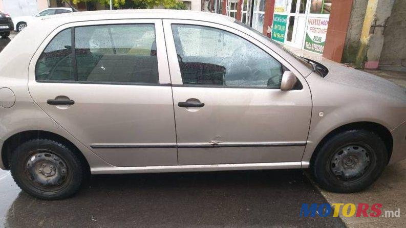 2005' Skoda Fabia photo #2