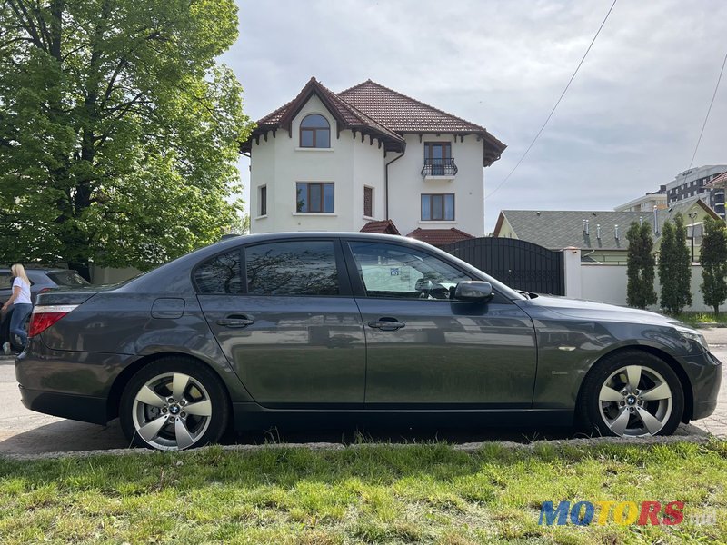 2008' BMW 5 Series photo #6