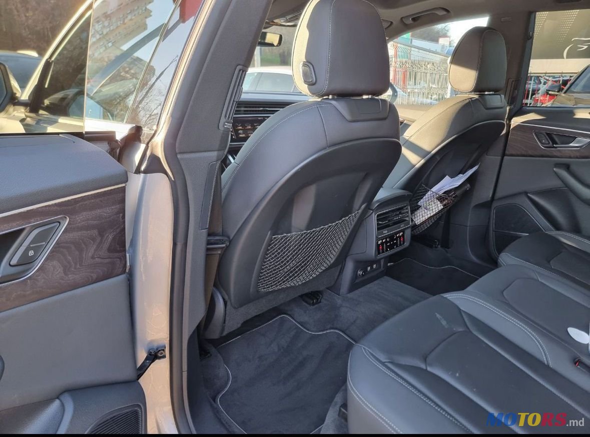 2018' Audi Q8 photo #6