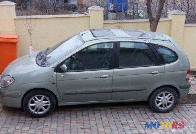 2003' Renault Scenic photo #1