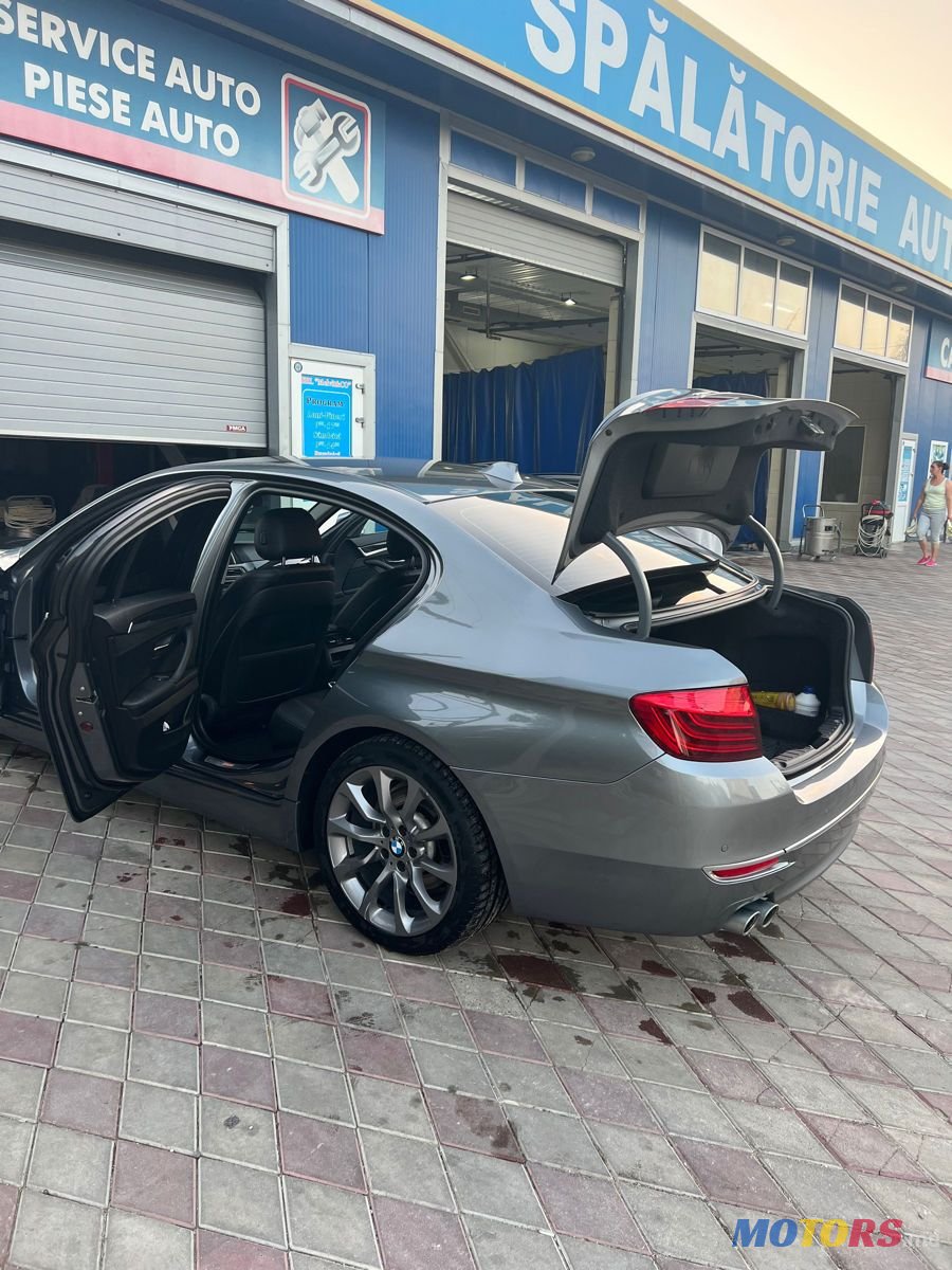 2013' BMW 5 Series photo #4