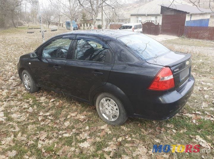 2010' Chevrolet Aveo photo #2