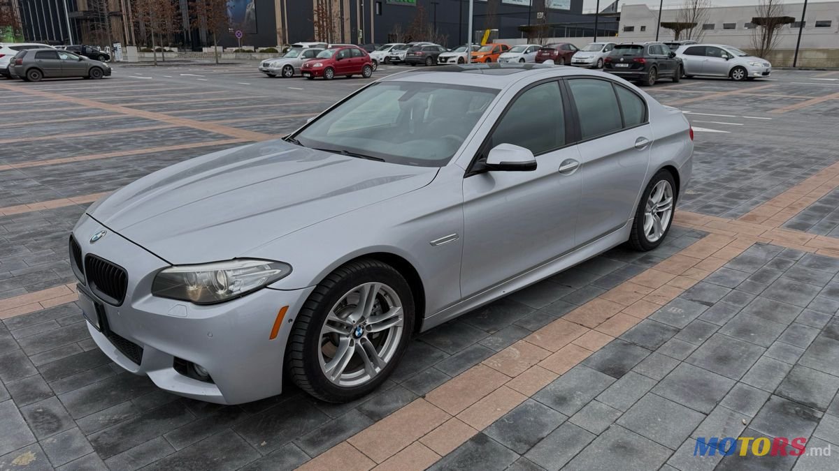 2013' BMW 5 Series photo #2