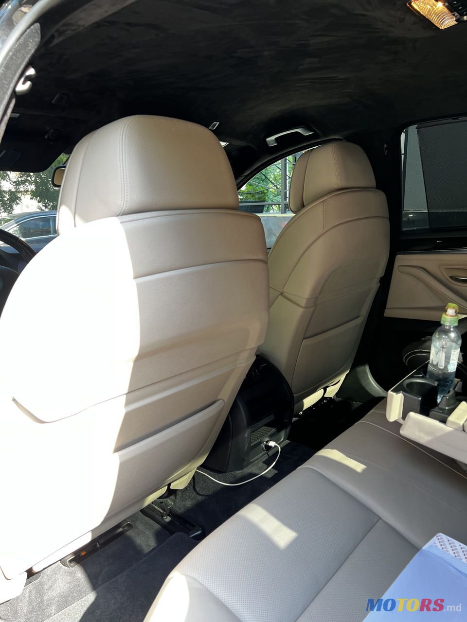 2011' BMW 5 Series photo #2