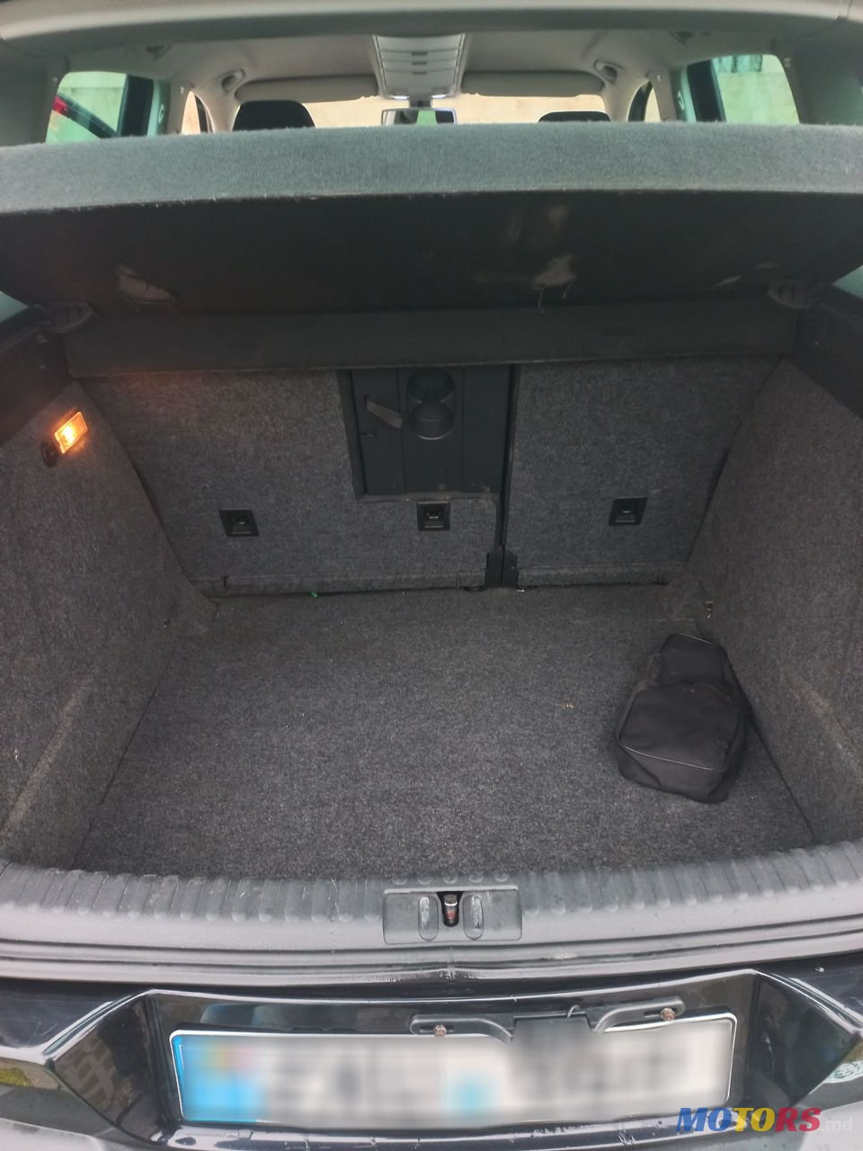 2010' Volkswagen Tiguan photo #5