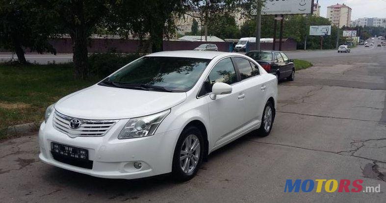 2011' Toyota Avensis photo #1