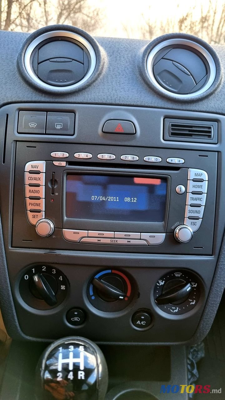 2011' Ford Fusion photo #5