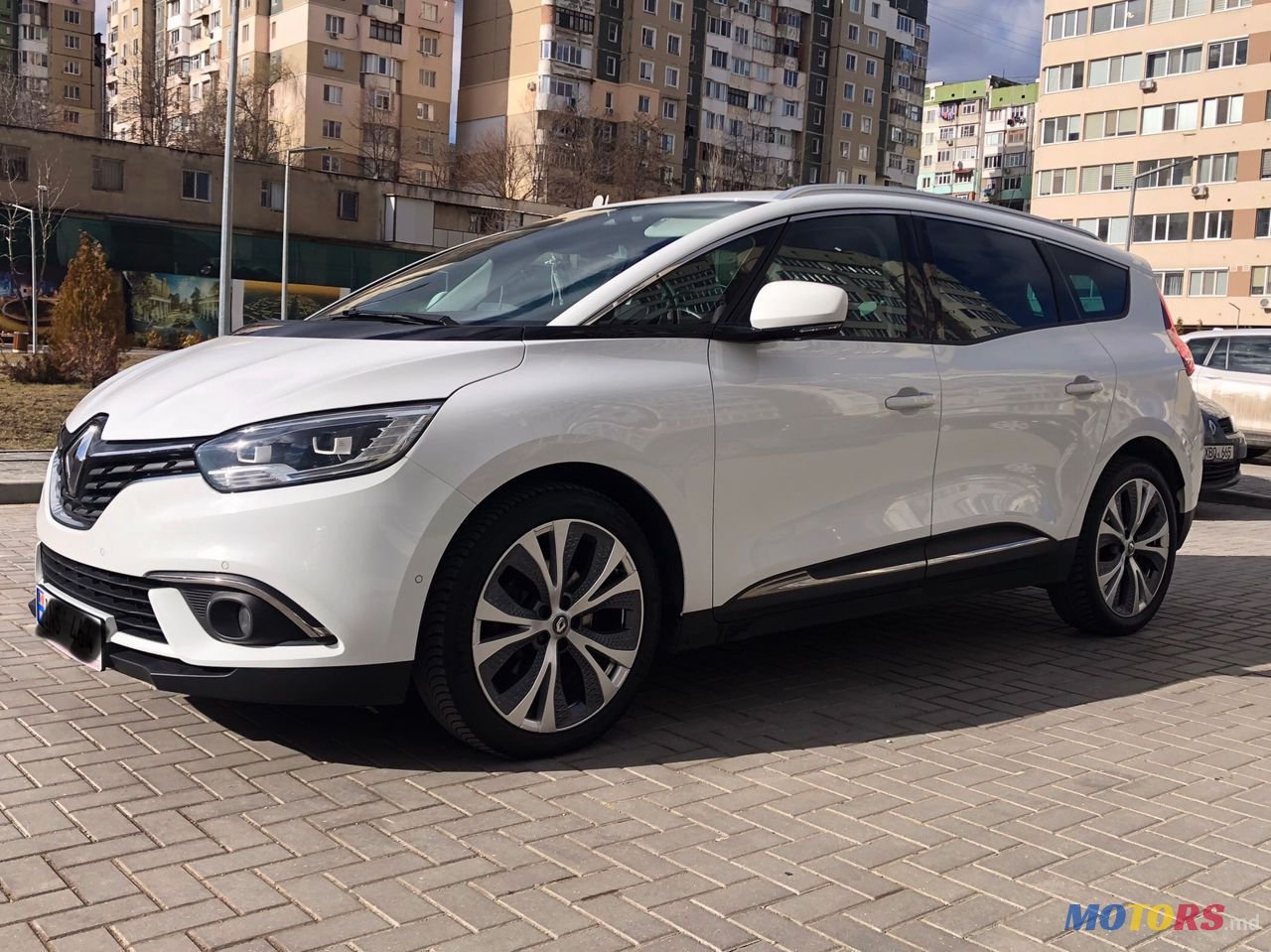 2017' Renault Grand Scenic photo #2