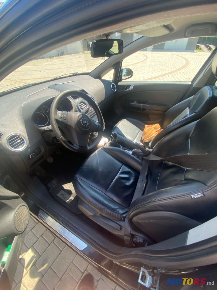 2012' Opel Corsa photo #6