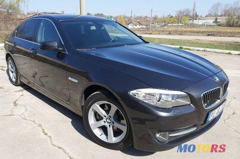 2012' BMW 5 photo #1