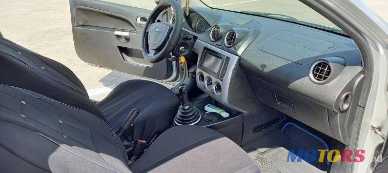 2005' Ford Fiesta photo #4