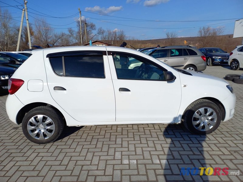 2013' Dacia Logan photo #5