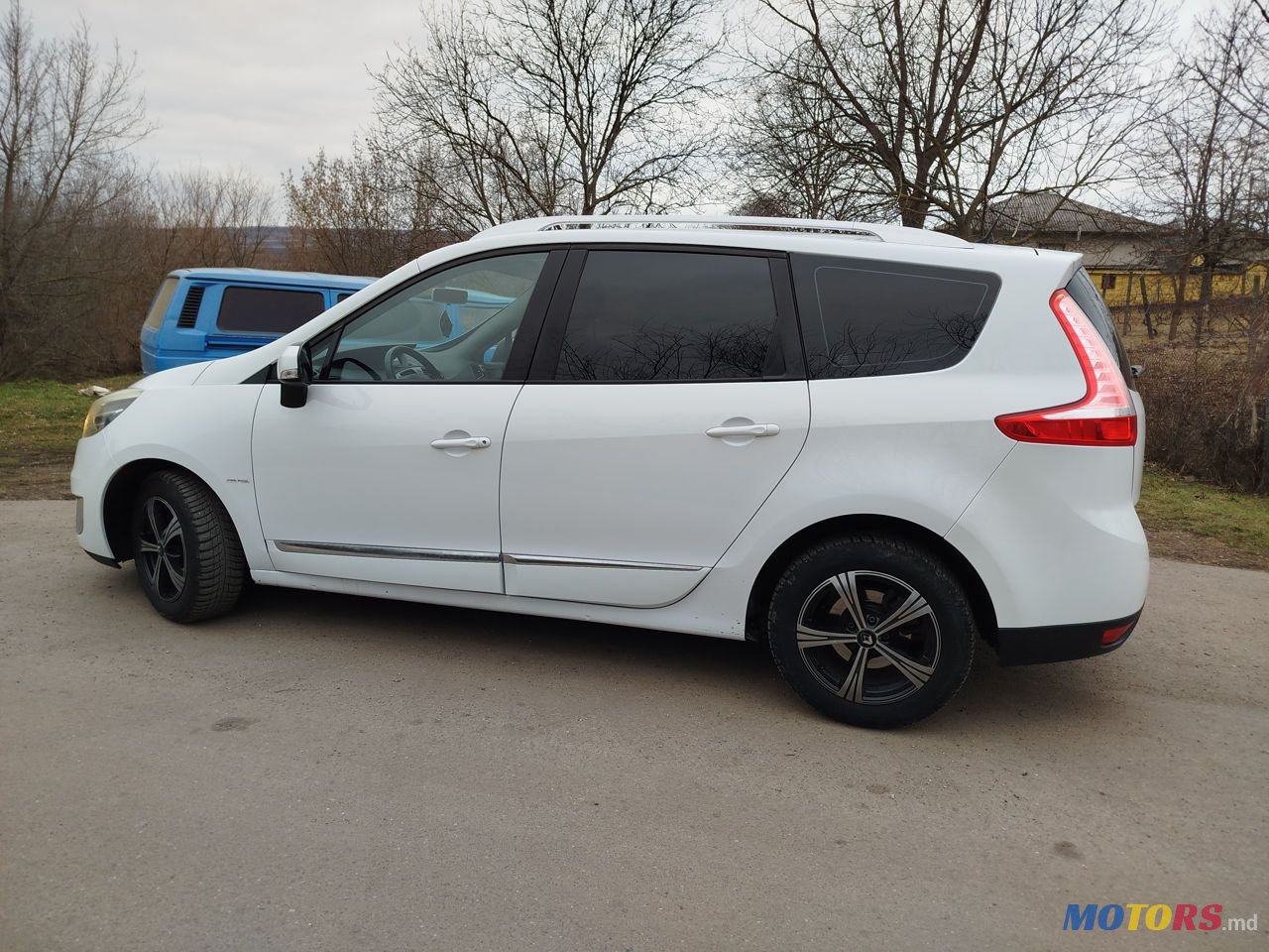 2012' Renault Grand Scenic photo #5