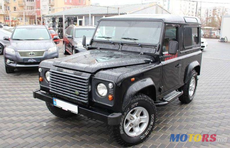 2004' Land Rover Defender photo #1
