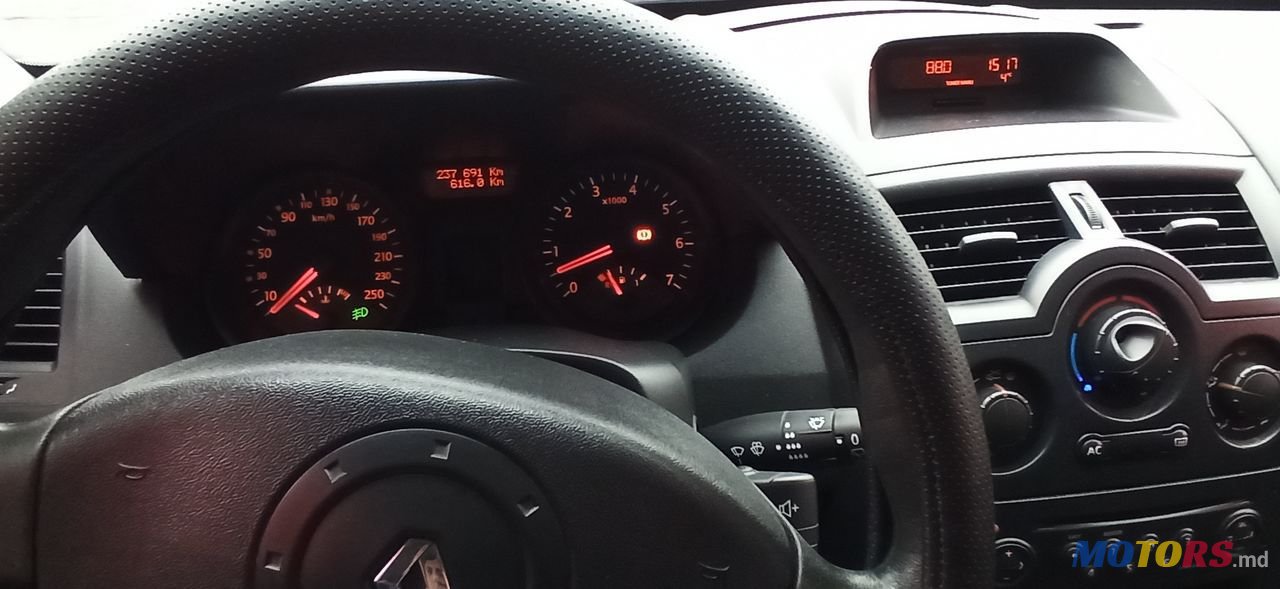 2003' Renault Megane photo #5