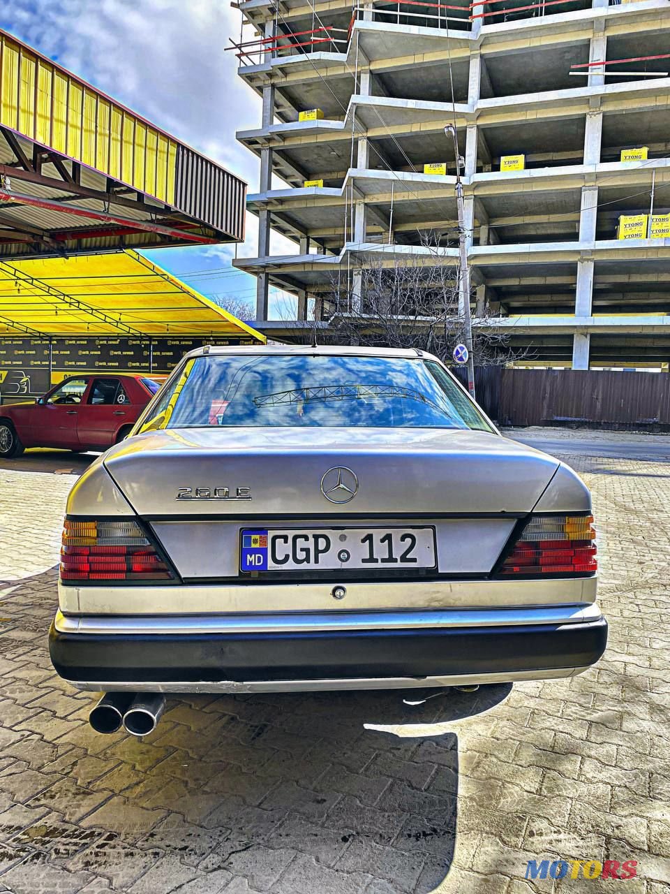 1989' Mercedes-Benz W124 photo #3