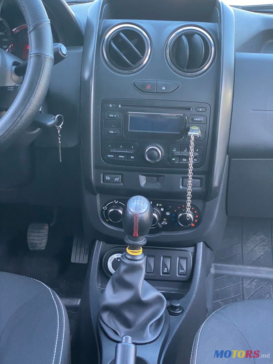 2014' Dacia Duster photo #5