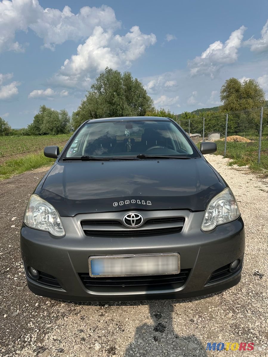 2005' Toyota Corolla photo #2