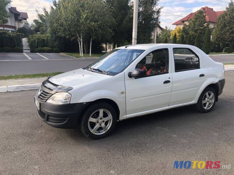 2013' Dacia Logan photo #2