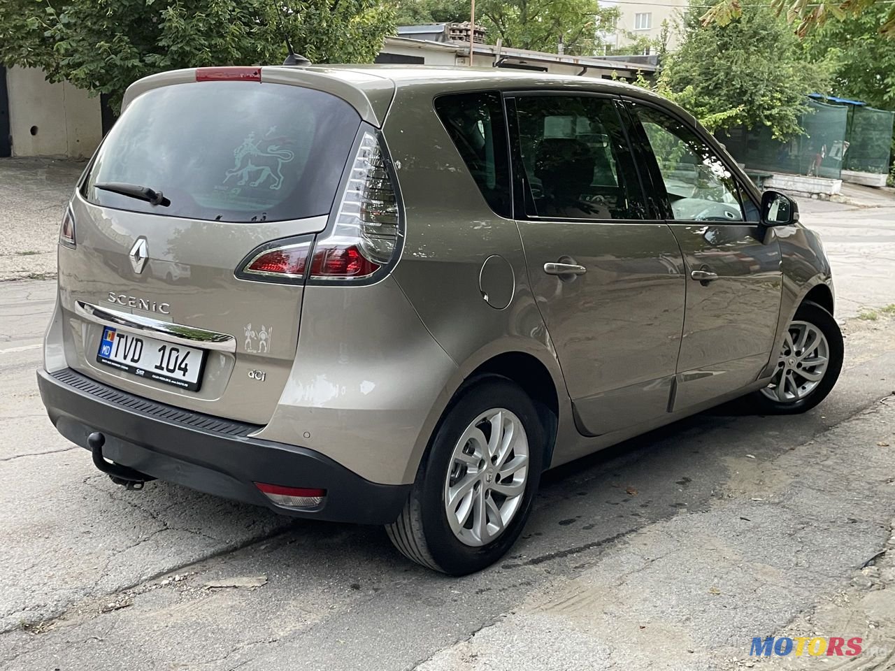 2012' Renault Scenic photo #3