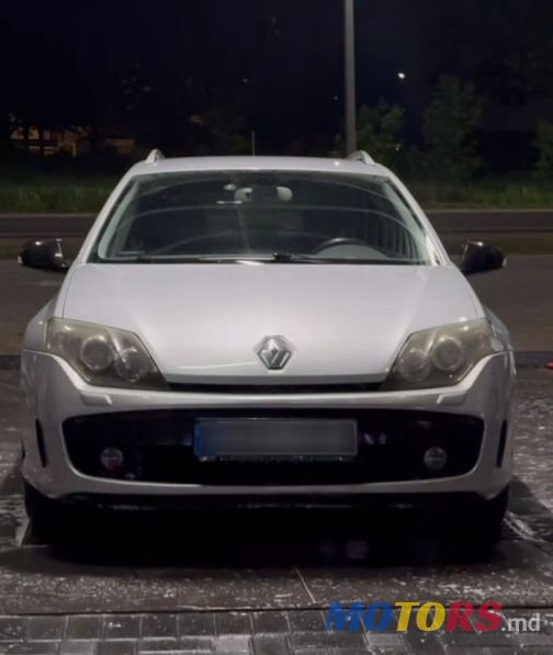 2010' Renault Laguna photo #1