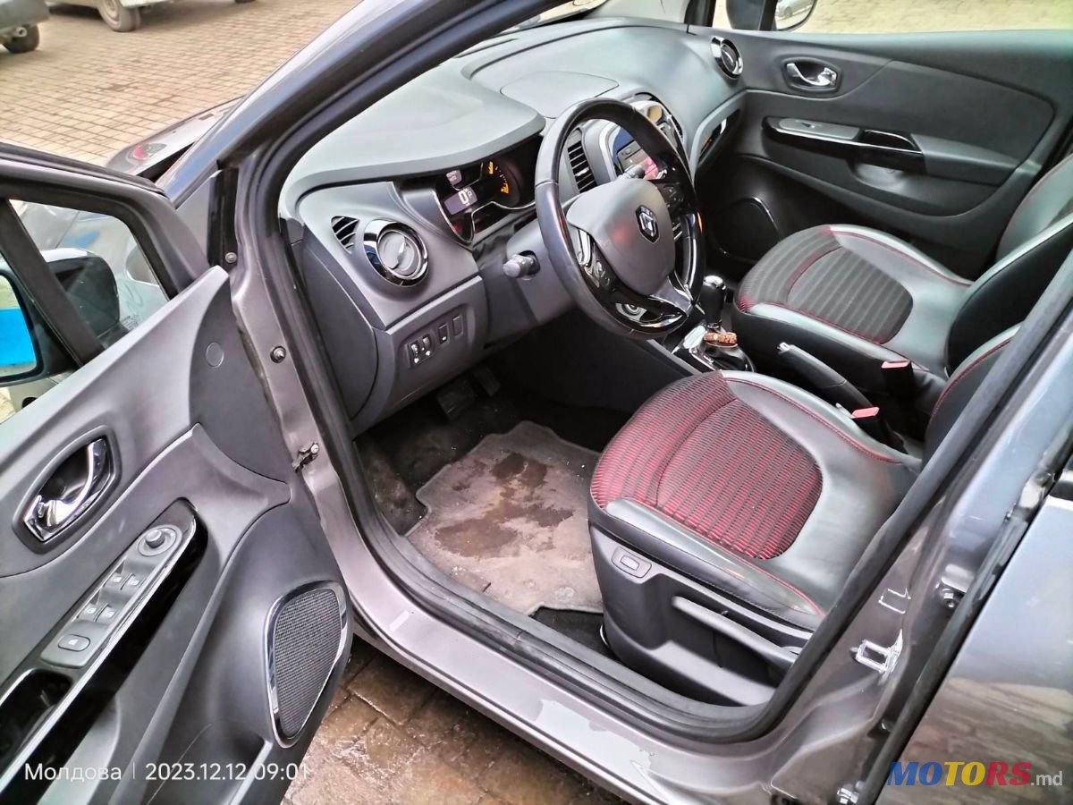2016' Renault Captur photo #5